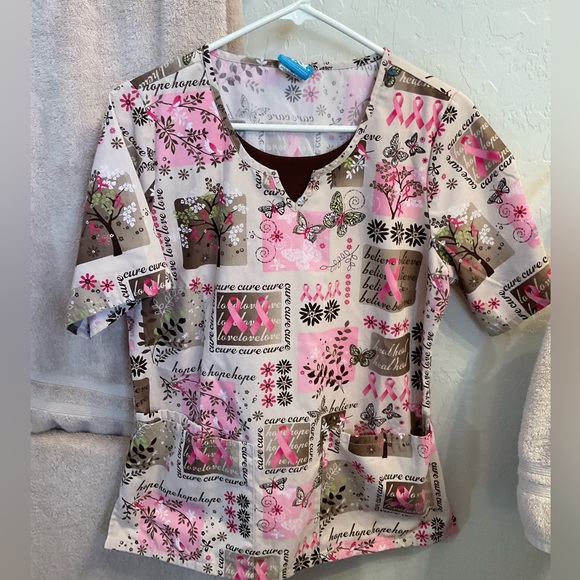 H.Q. Tops - HQ Scrubs Breast Cancer Awareness Top, Cute and in great condition.  Fitted, Sm